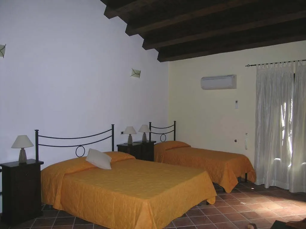 Domus Lilio Bed & Breakfast Petralia Sottana Italy